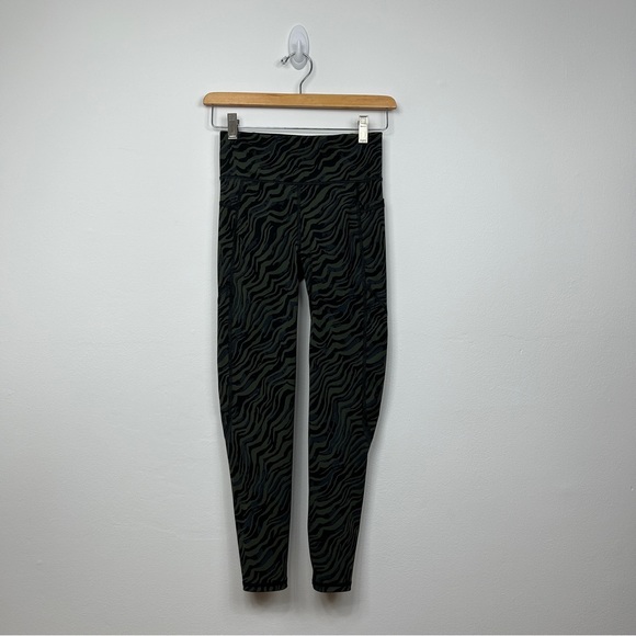 Sweaty Betty Power 7/8 Workout Tights Pocket Leggings Zebra Print Size XS - Picture 2 of 13